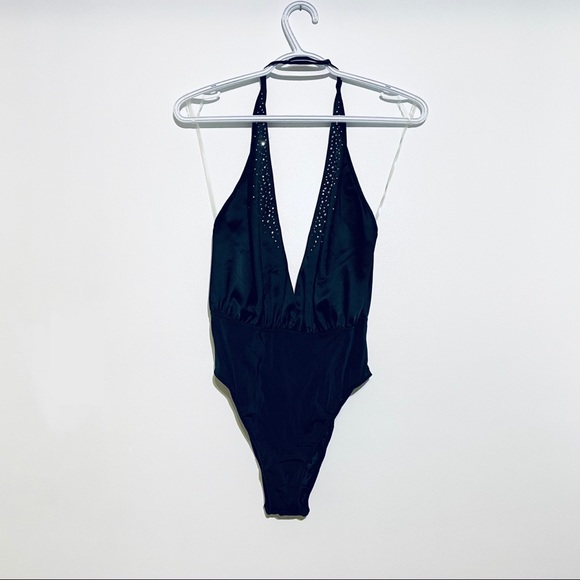 La SENZA | Halter Neck Open Back Bodysuit - Picture 2 of 3